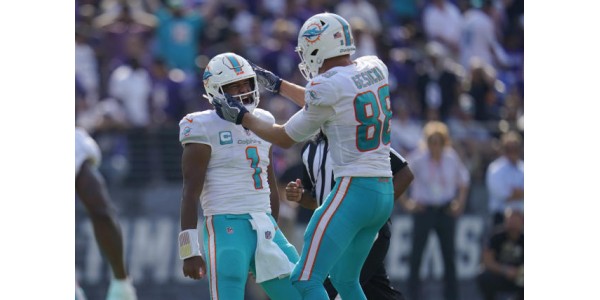 Miami Dolphins briljerar i båda omgångarna